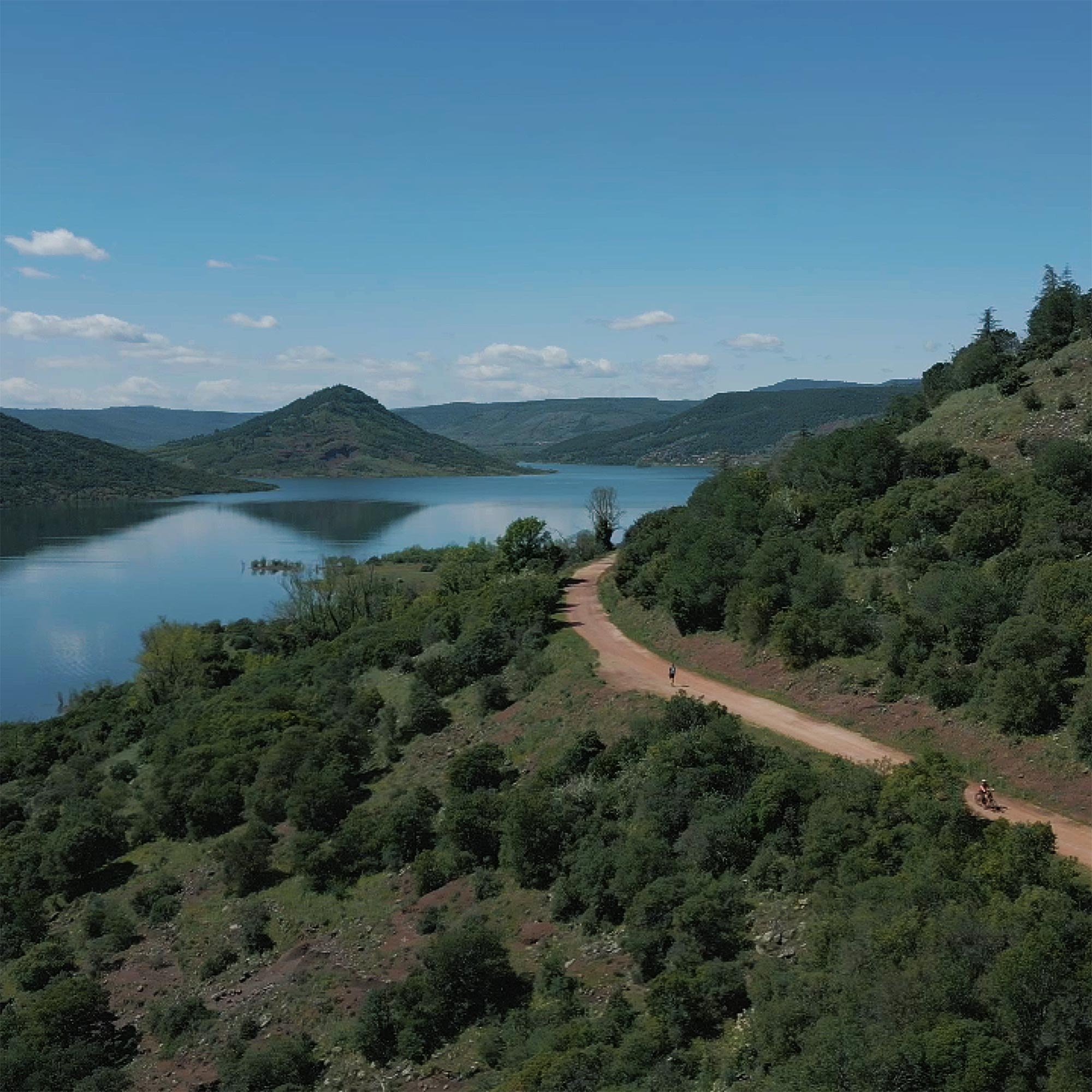 walk france lac du salagou